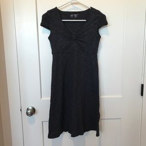 Stretchy cap sleeved dress